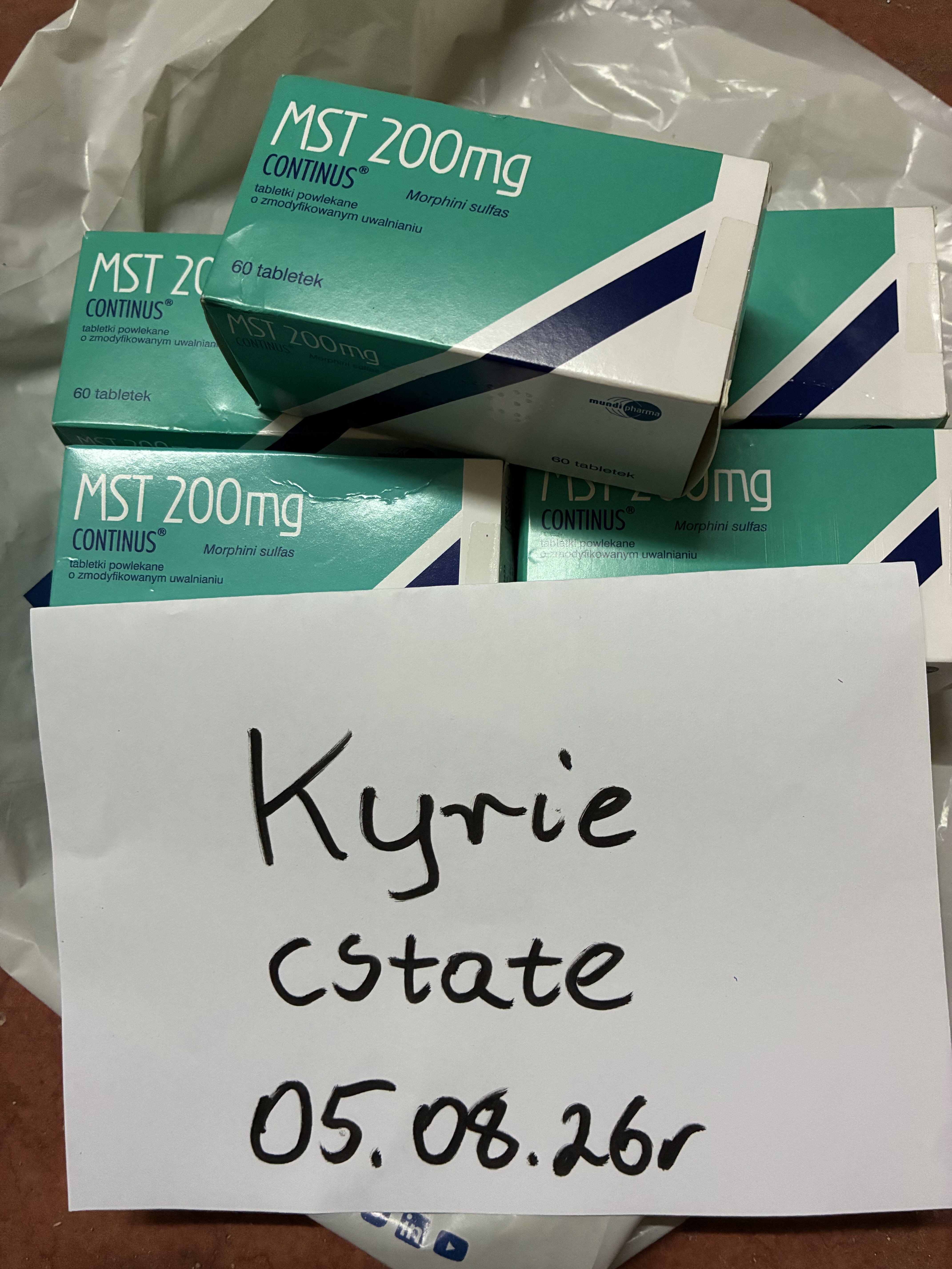 clean_mst_cstate_kyrie.jpg.add6bf801ddc6dbb2a6cbbbd466797eb.jpg